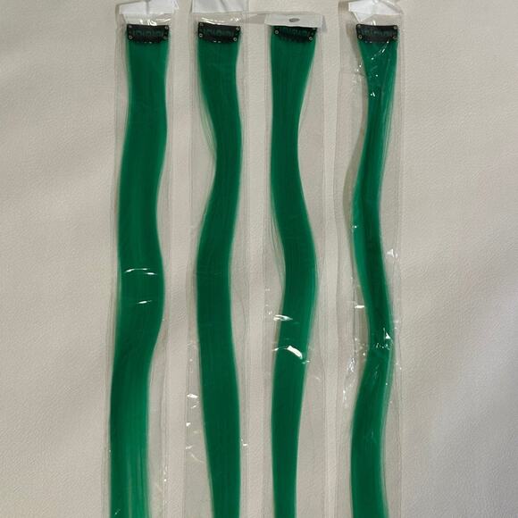 Green Clip in Hair Extensions - Picture 5 of 5